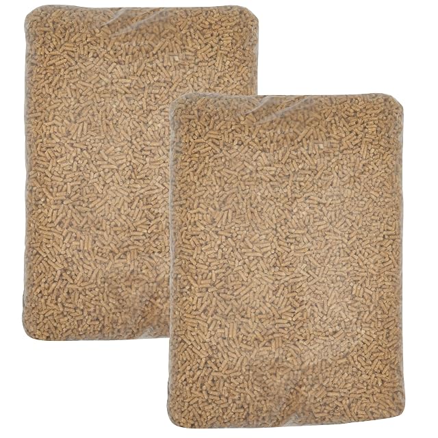 Two 15 kg sacks of 6 mm ENplus A1 softwood pellets, 30 kg in total